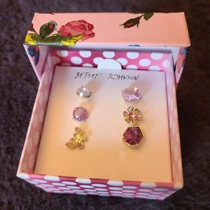 🌸🦋 Betsey Johnson 6 different earring studs 🦋🌸